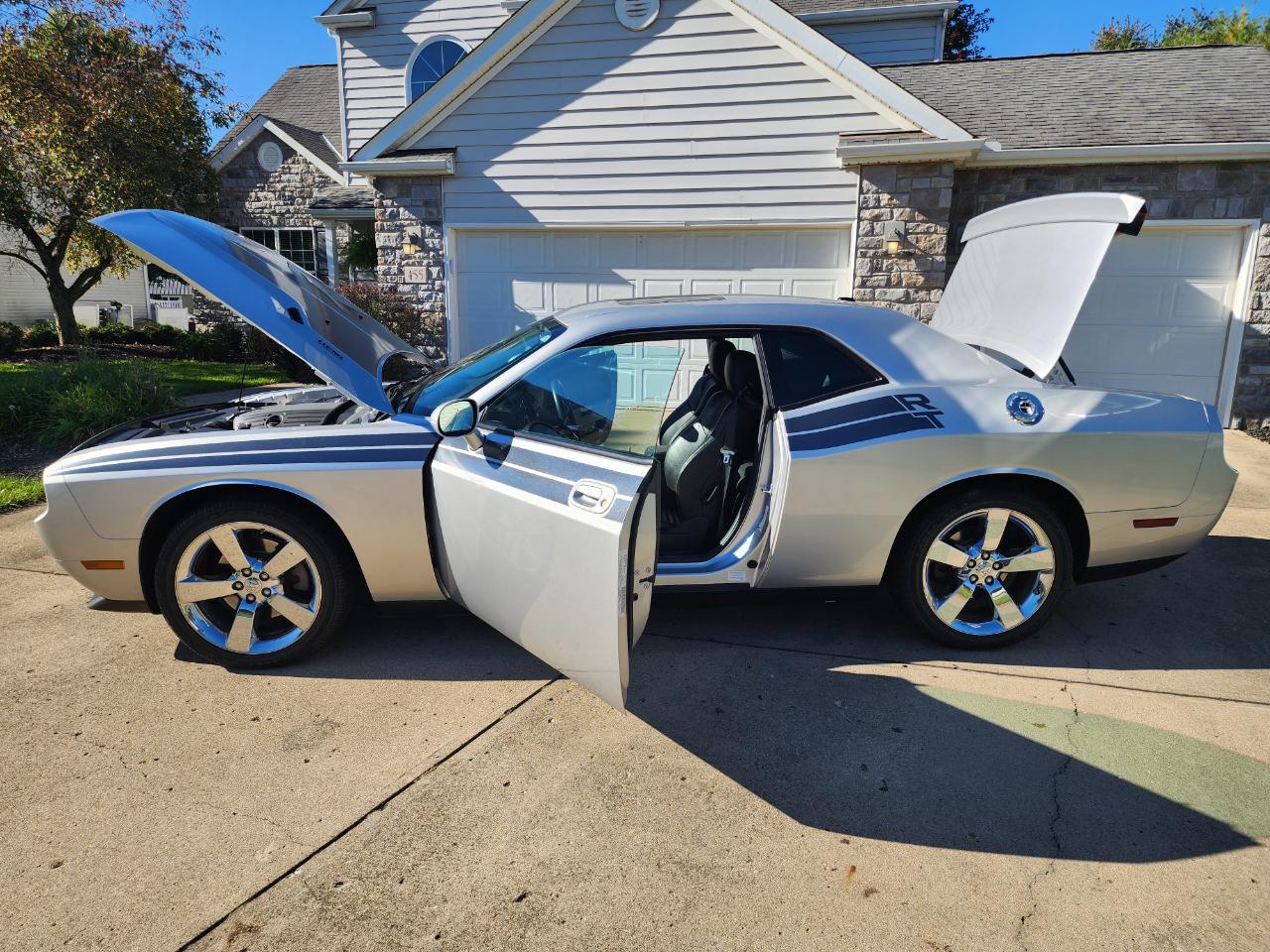 Dodge Challenger 2dr Cpe R/T 2009