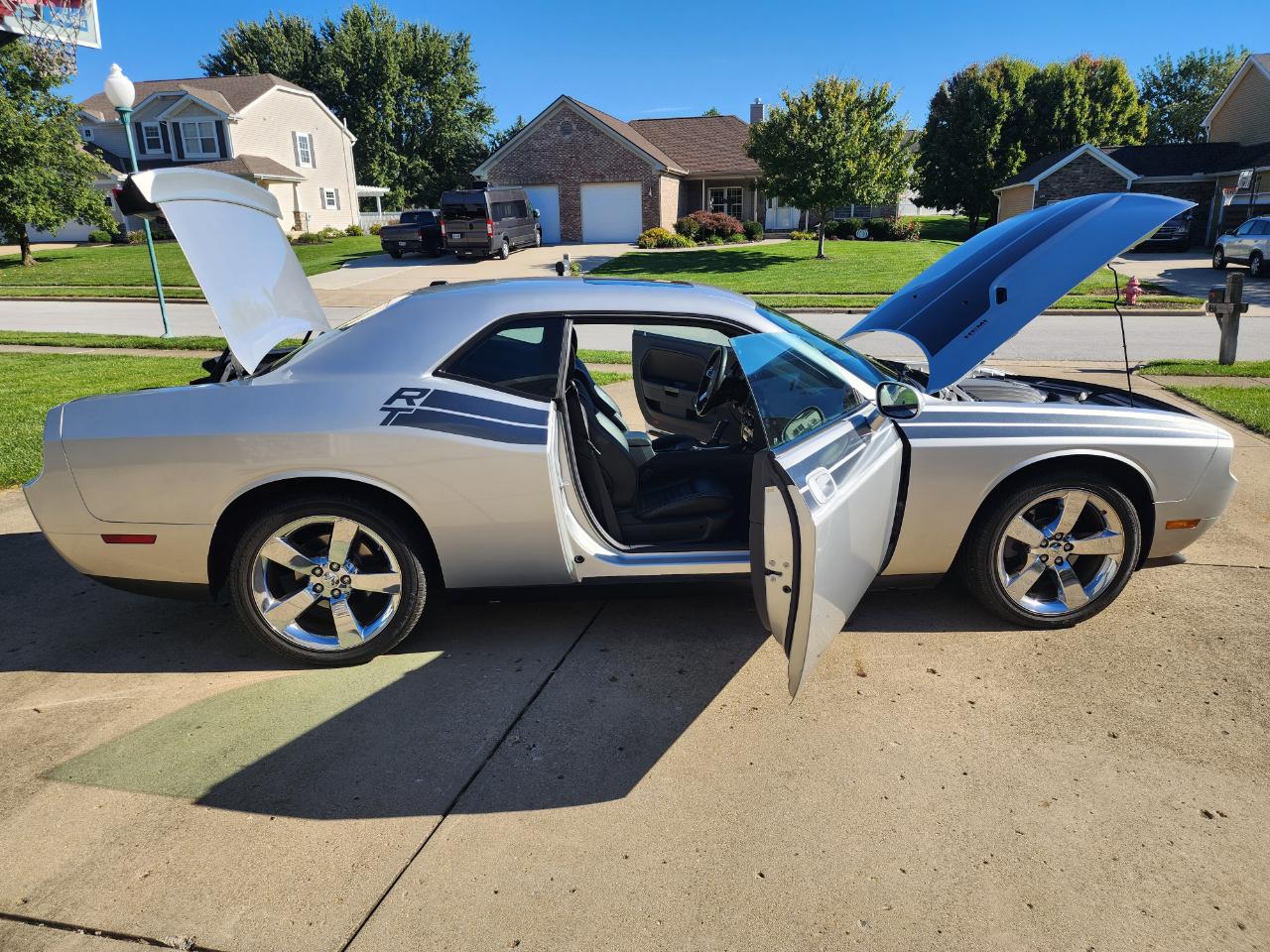 Dodge Challenger 2dr Cpe R/T 2009
