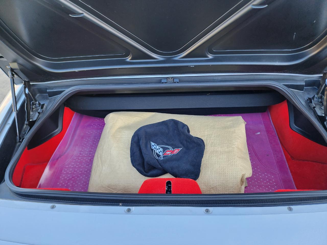 Chevrolet Corvette 2dr Convertible 2001