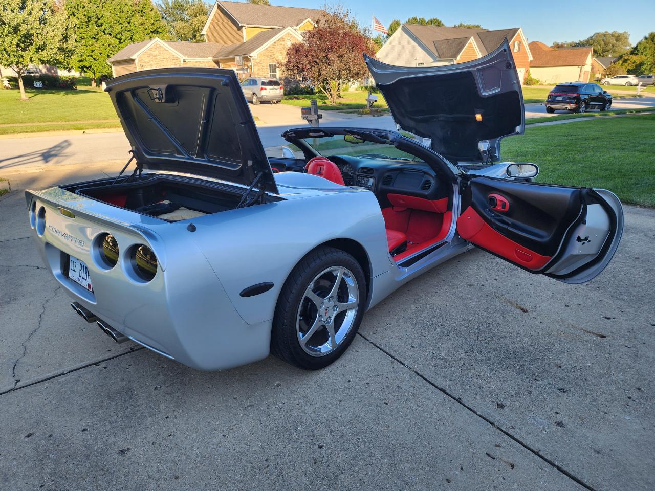 Chevrolet Corvette 2dr Convertible 2001