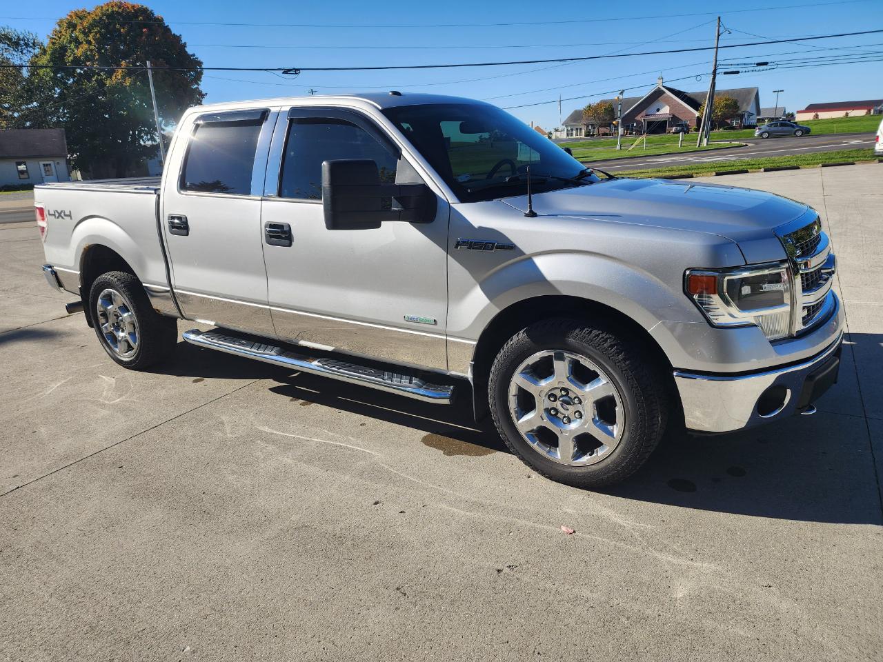 Ford F-150 4WD SuperCrew 145" XLT 2014