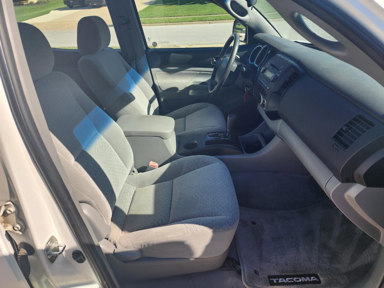 Toyota Tacoma 4WD SR5 Double Cab 5' Bed V6 AT (Natl) 2008
