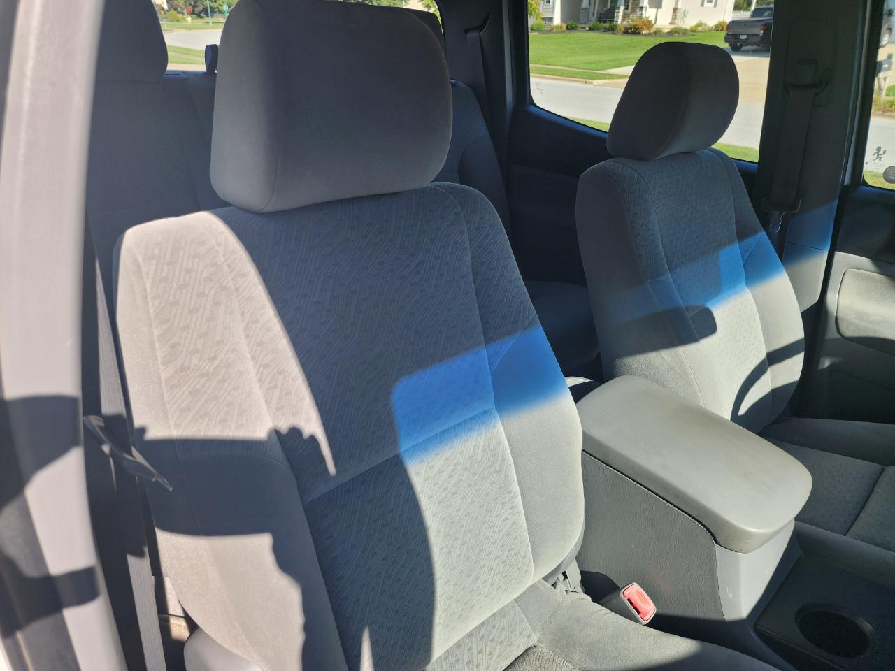 Toyota Tacoma 4WD SR5 Double Cab 5' Bed V6 AT (Natl) 2008