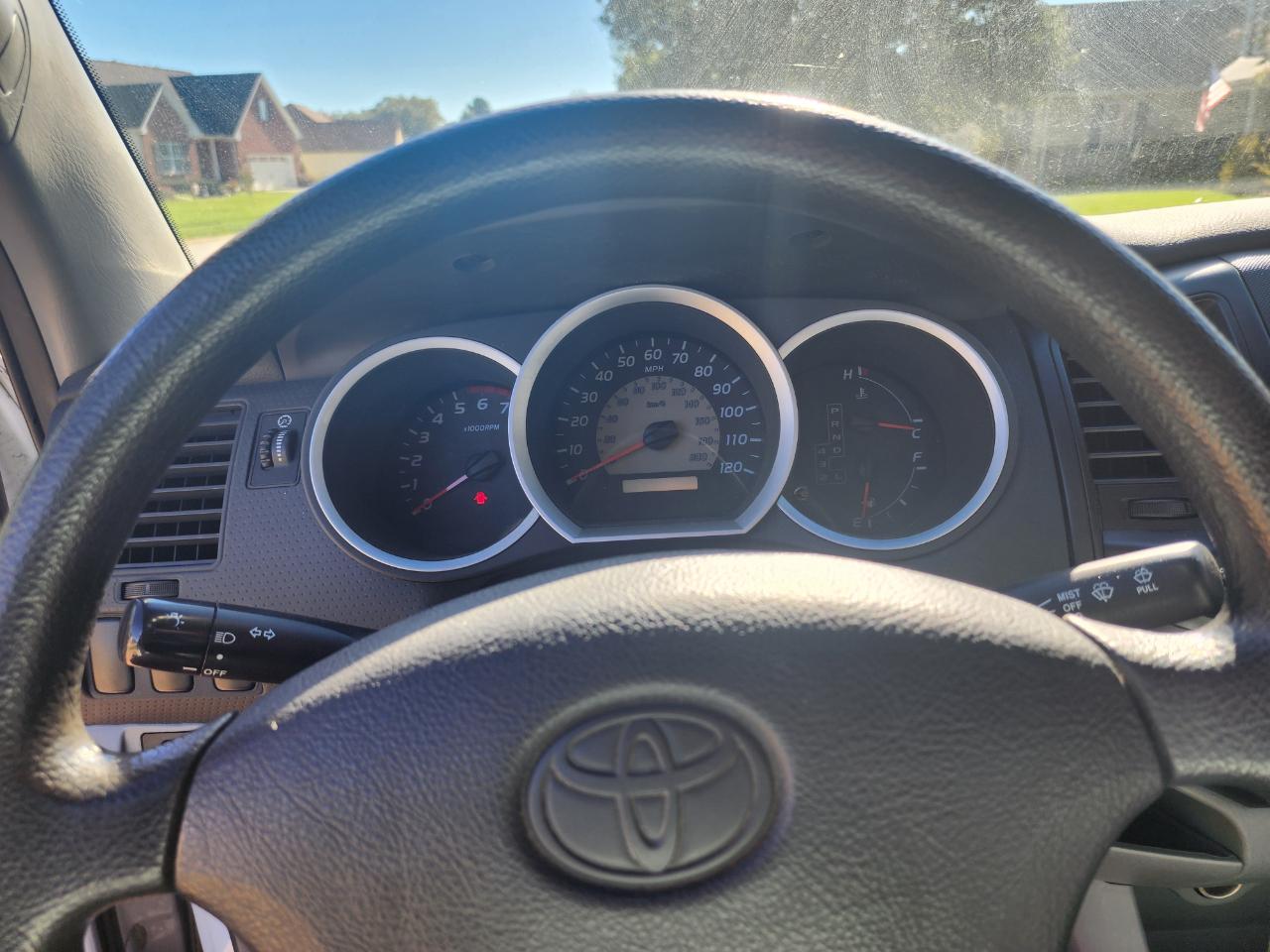 Toyota Tacoma 4WD SR5 Double Cab 5' Bed V6 AT (Natl) 2008
