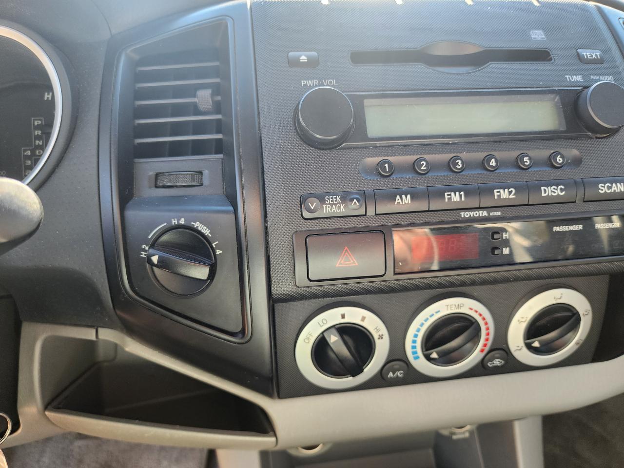 Toyota Tacoma 4WD SR5 Double Cab 5' Bed V6 AT (Natl) 2008