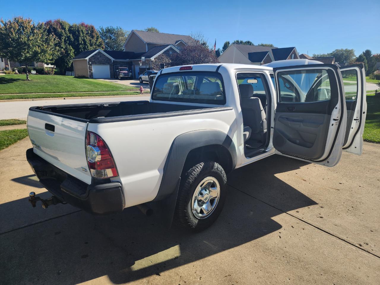 Toyota Tacoma 4WD SR5 Double Cab 5' Bed V6 AT (Natl) 2008