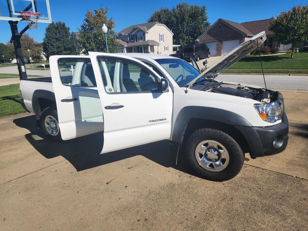 Toyota Tacoma 4WD SR5 Double Cab 5' Bed V6 AT (Natl) 2008