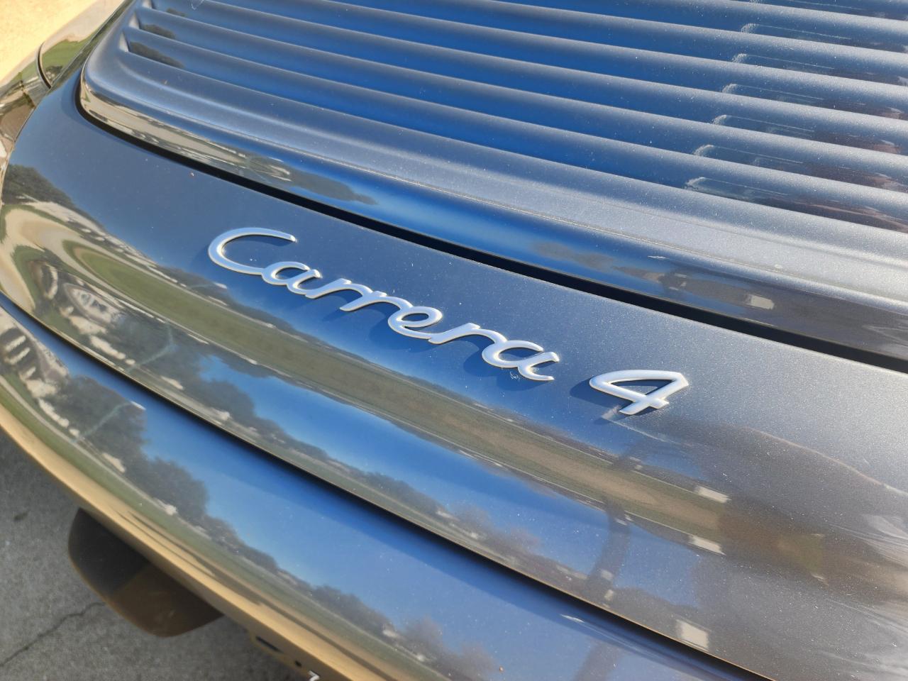 Porsche 911 Carrera 2dr Cabriolet Carrera 4 2001
