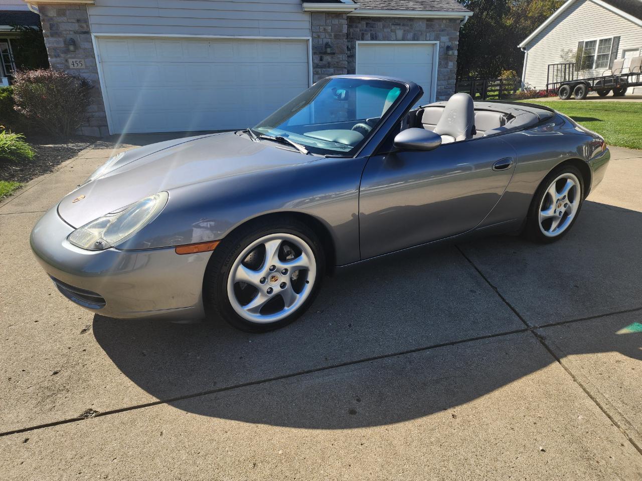 Porsche 911 Carrera 2dr Cabriolet Carrera 4 2001