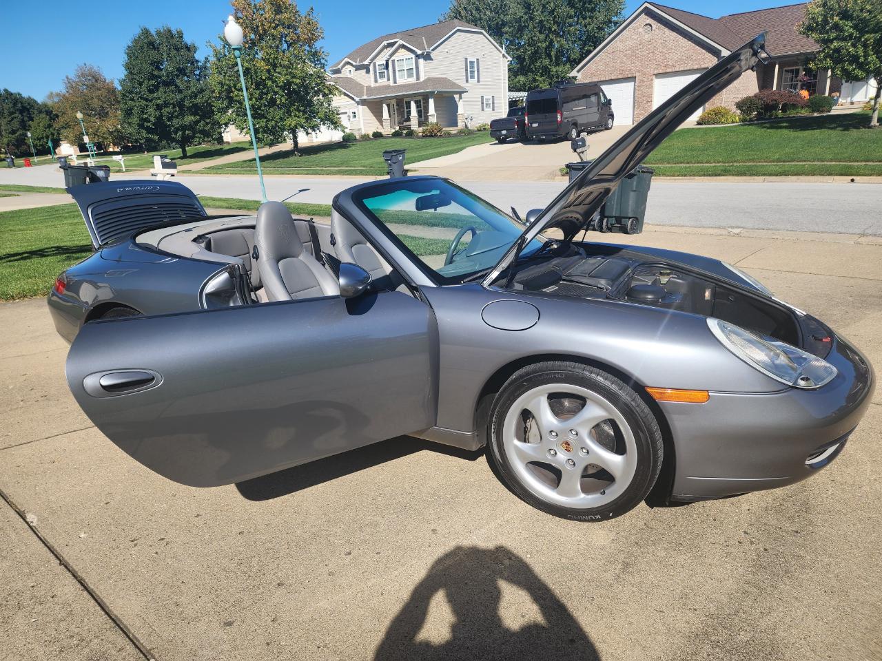 Porsche 911 Carrera 2dr Cabriolet Carrera 4 2001