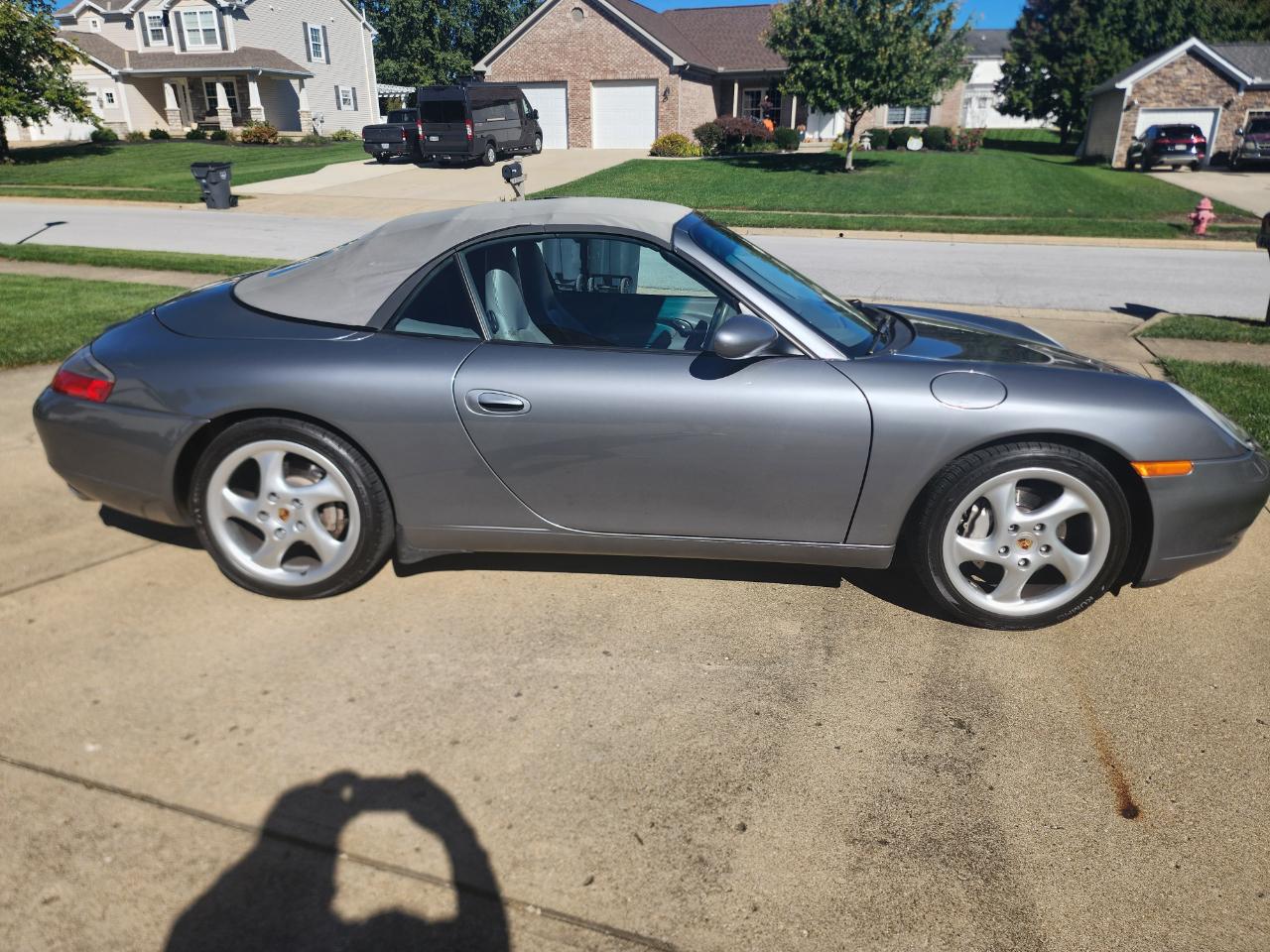 Porsche 911 Carrera 2dr Cabriolet Carrera 4 2001