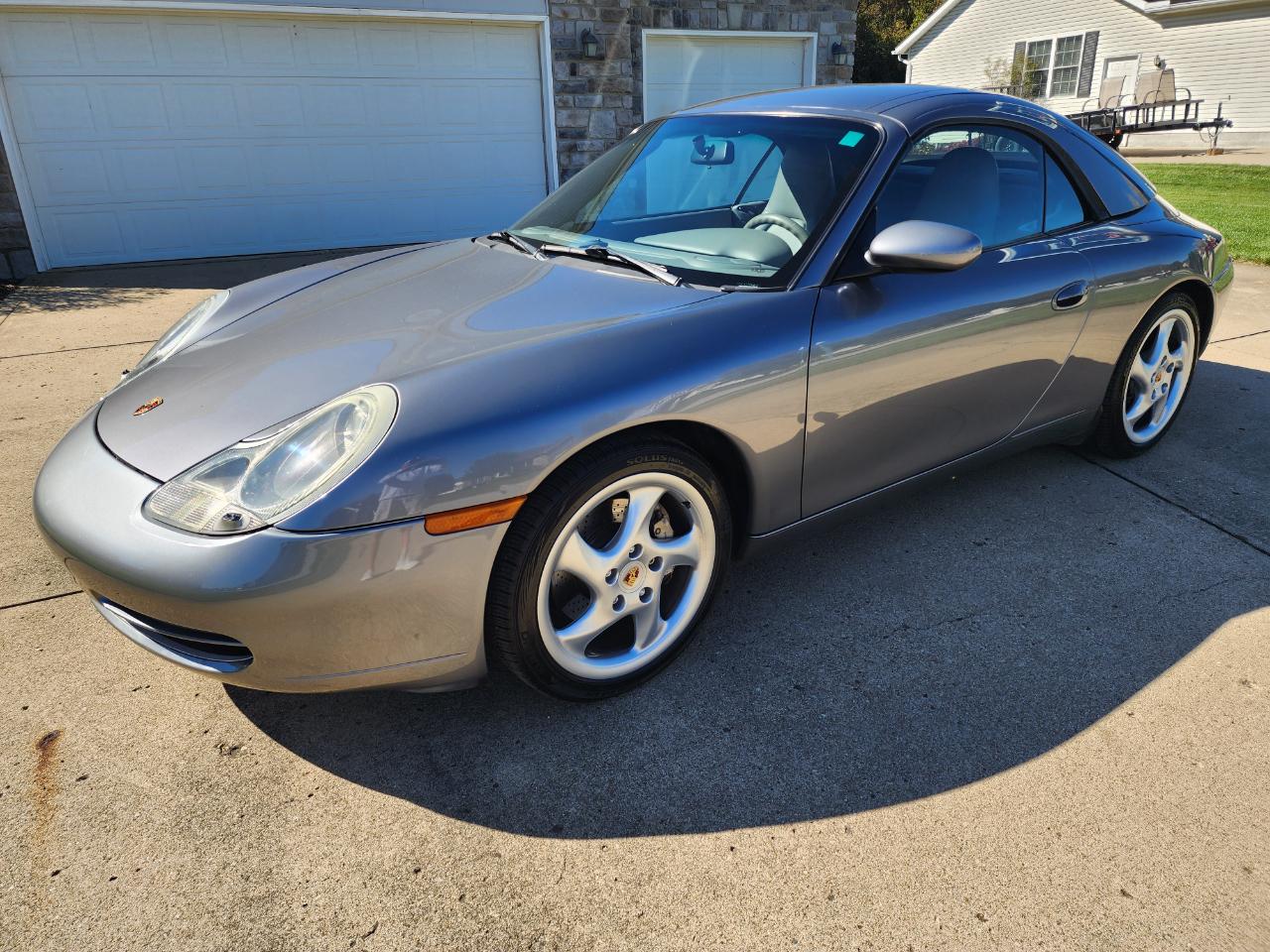 Porsche 911 Carrera 2dr Cabriolet Carrera 4 2001