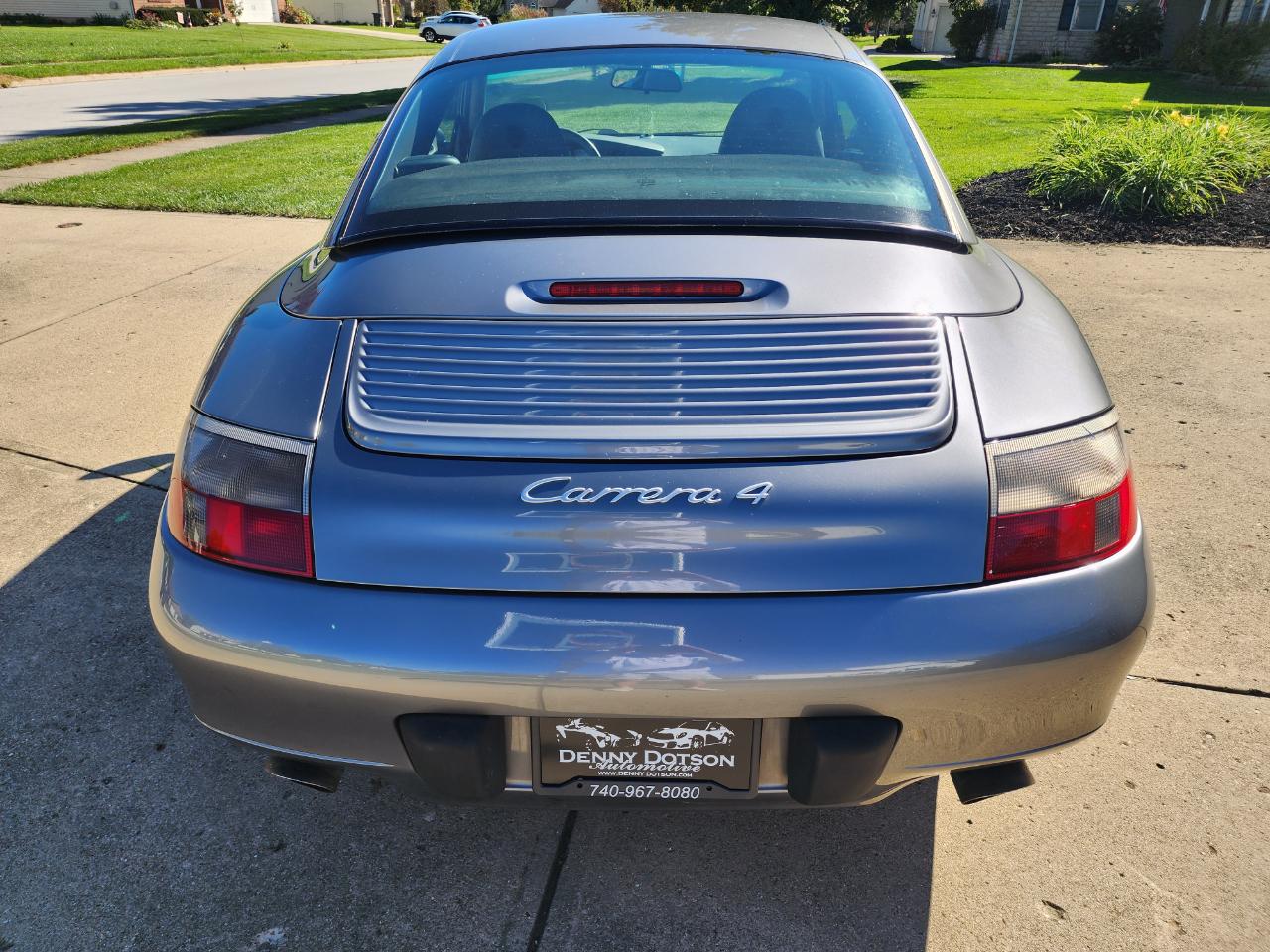 Porsche 911 Carrera 2dr Cabriolet Carrera 4 2001