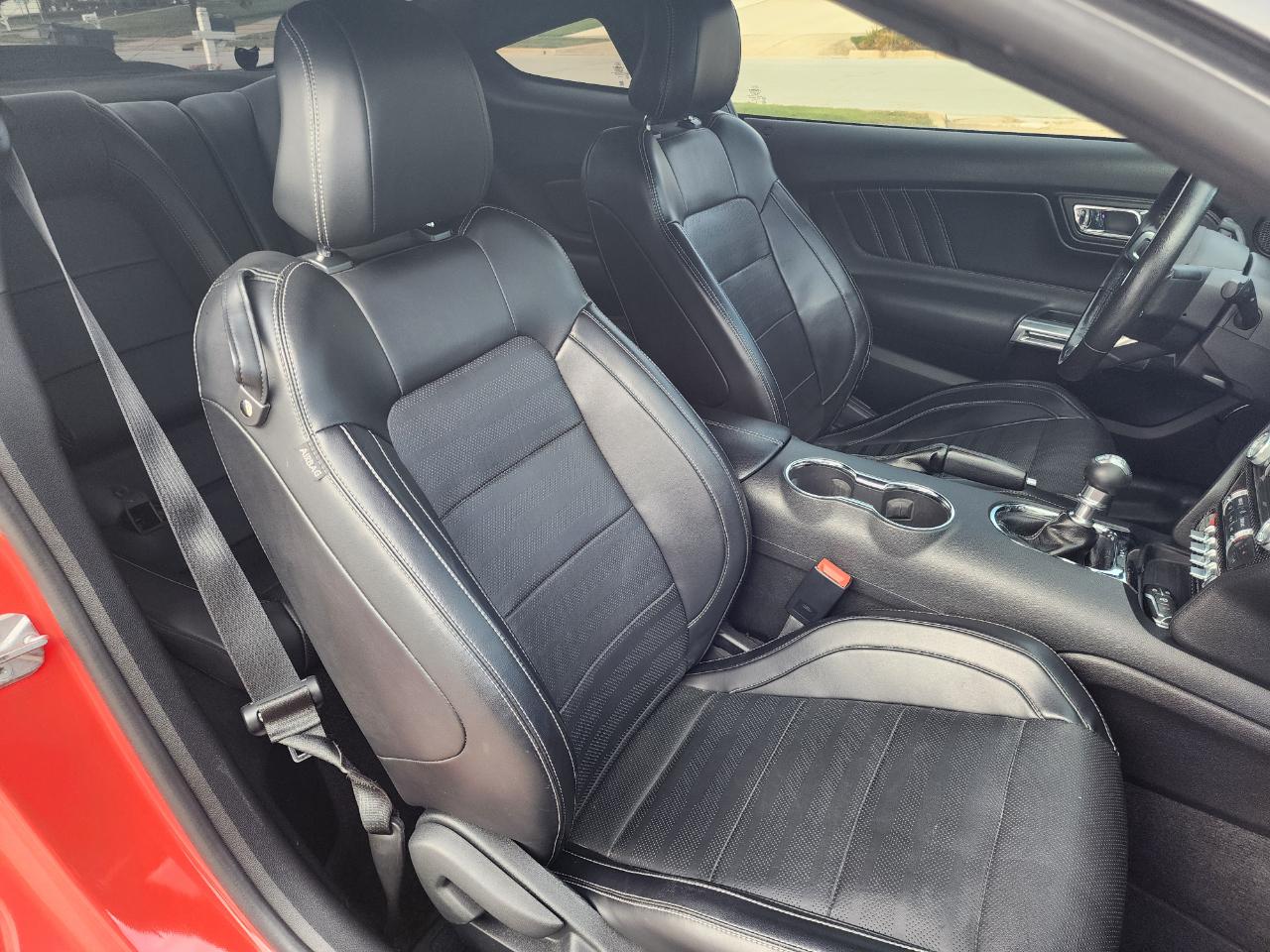 Ford Mustang 2dr Fastback GT Premium 2015