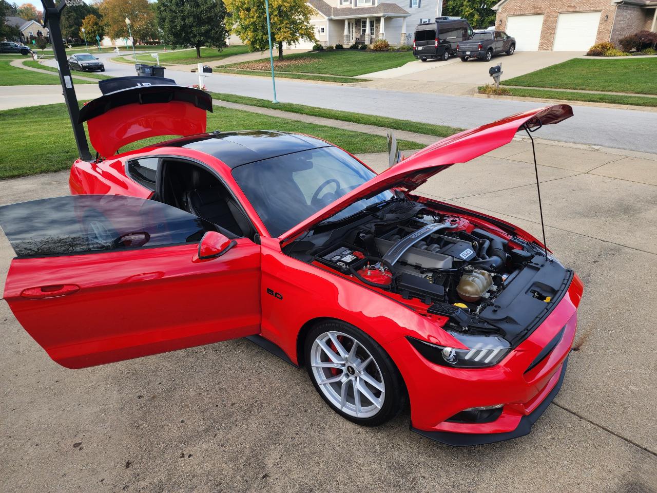 Ford Mustang 2dr Fastback GT Premium 2015