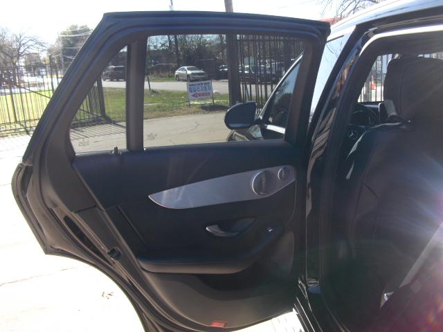 Mercedes-Benz GLC-Class GLC300 2019