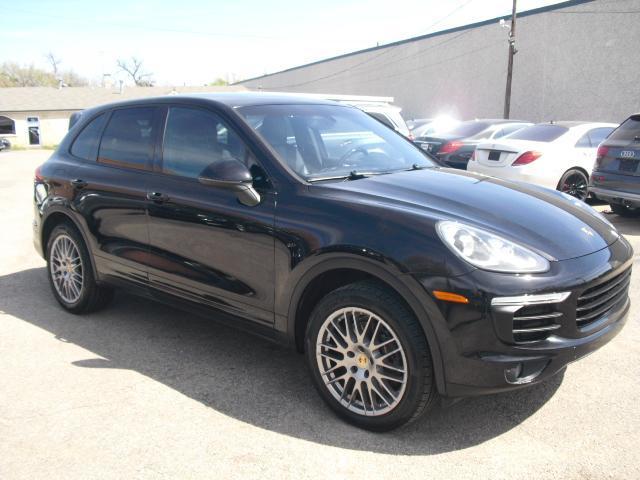 Porsche Cayenne Base 2016
