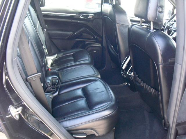 Porsche Cayenne Base 2016