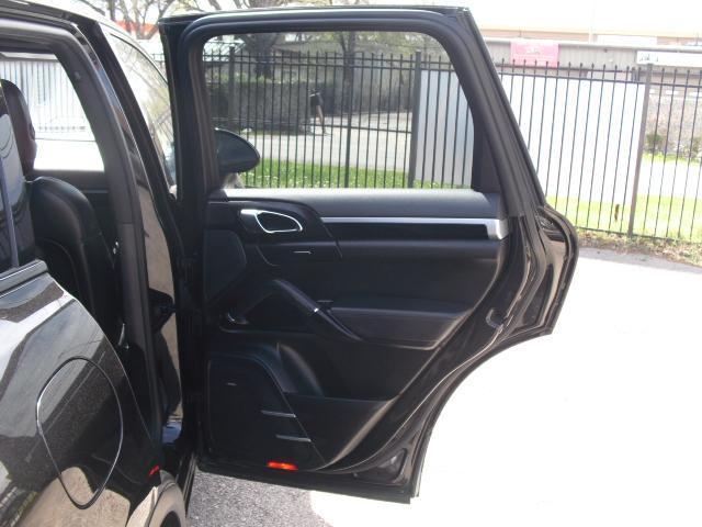 Porsche Cayenne Base 2016