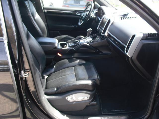 Porsche Cayenne Base 2016