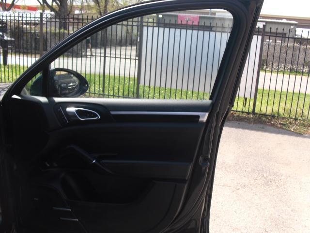 Porsche Cayenne Base 2016