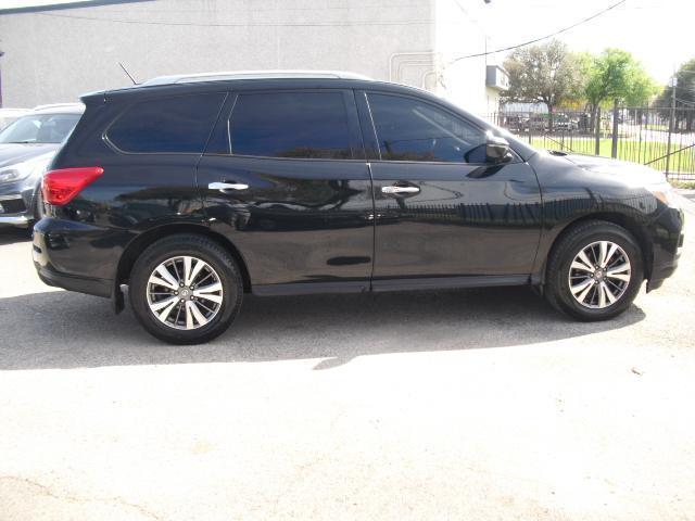 Nissan Pathfinder S 4WD 2017