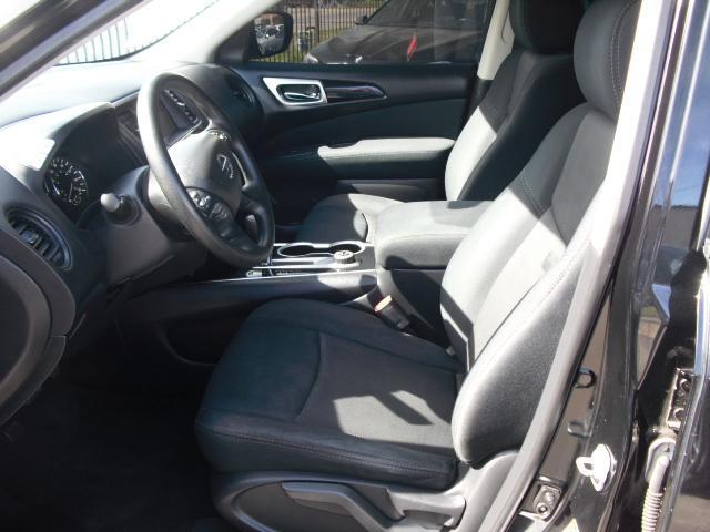 Nissan Pathfinder S 4WD 2017