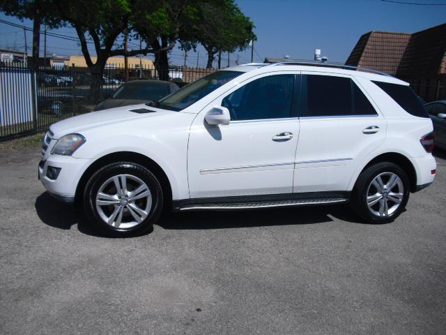 Mercedes-Benz M-Class ML350 2010