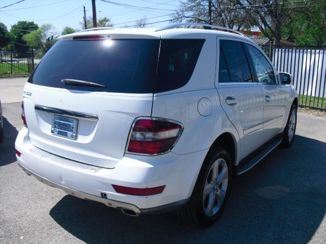 Mercedes-Benz M-Class ML350 2010