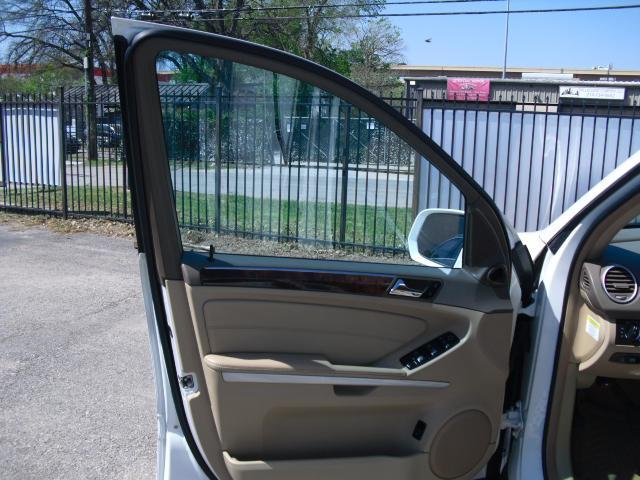 Mercedes-Benz M-Class ML350 2010