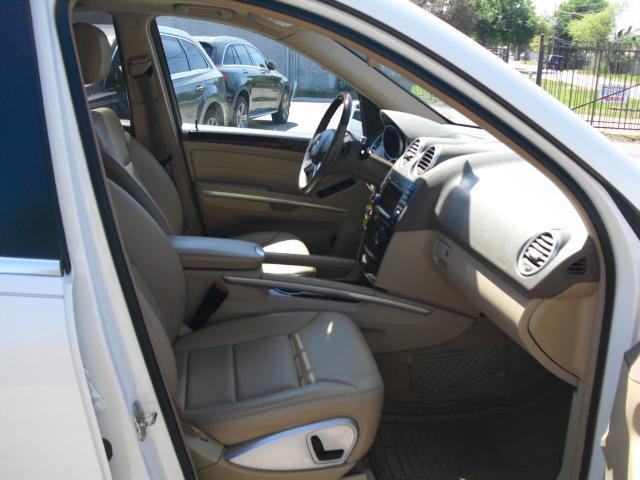 Mercedes-Benz M-Class ML350 2010