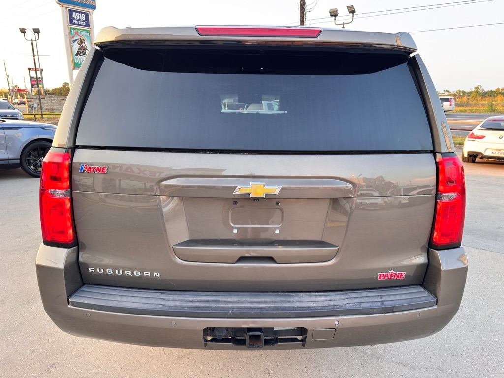 Chevrolet Suburban  2016