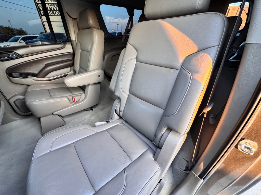 Chevrolet Suburban  2016