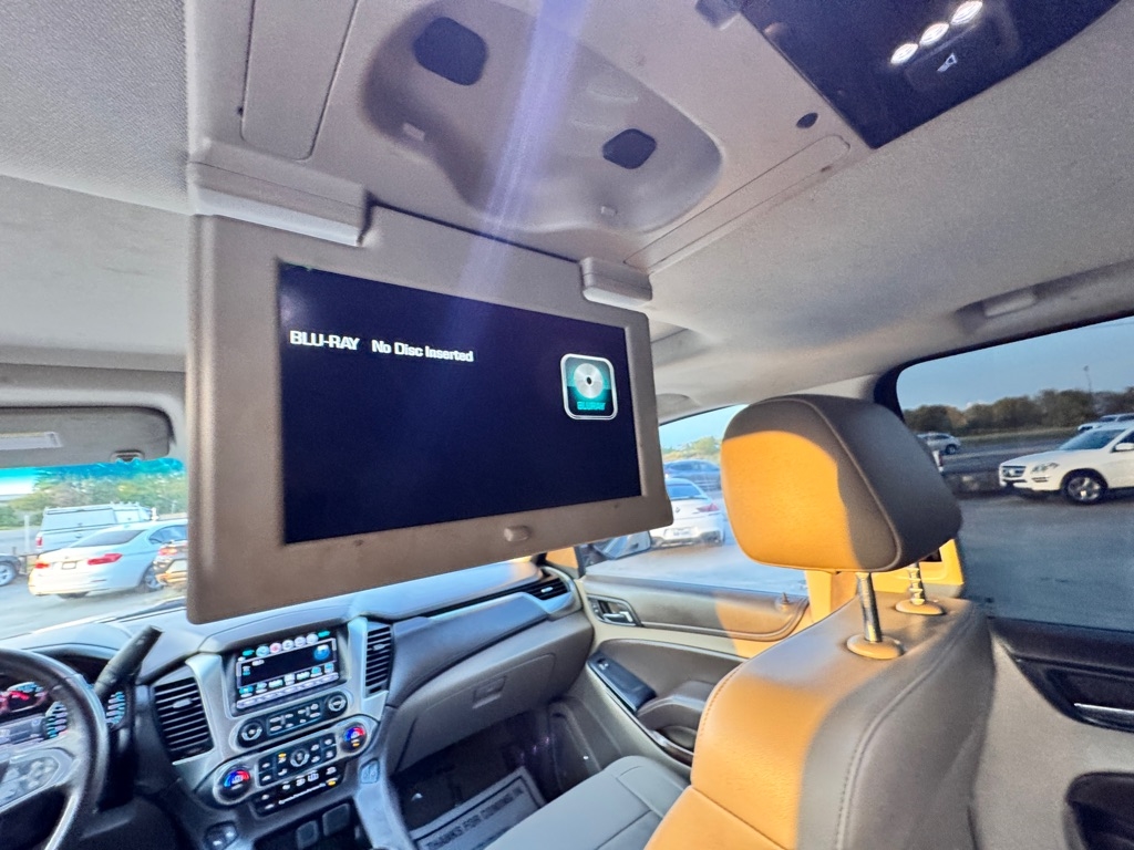 Chevrolet Suburban  2016