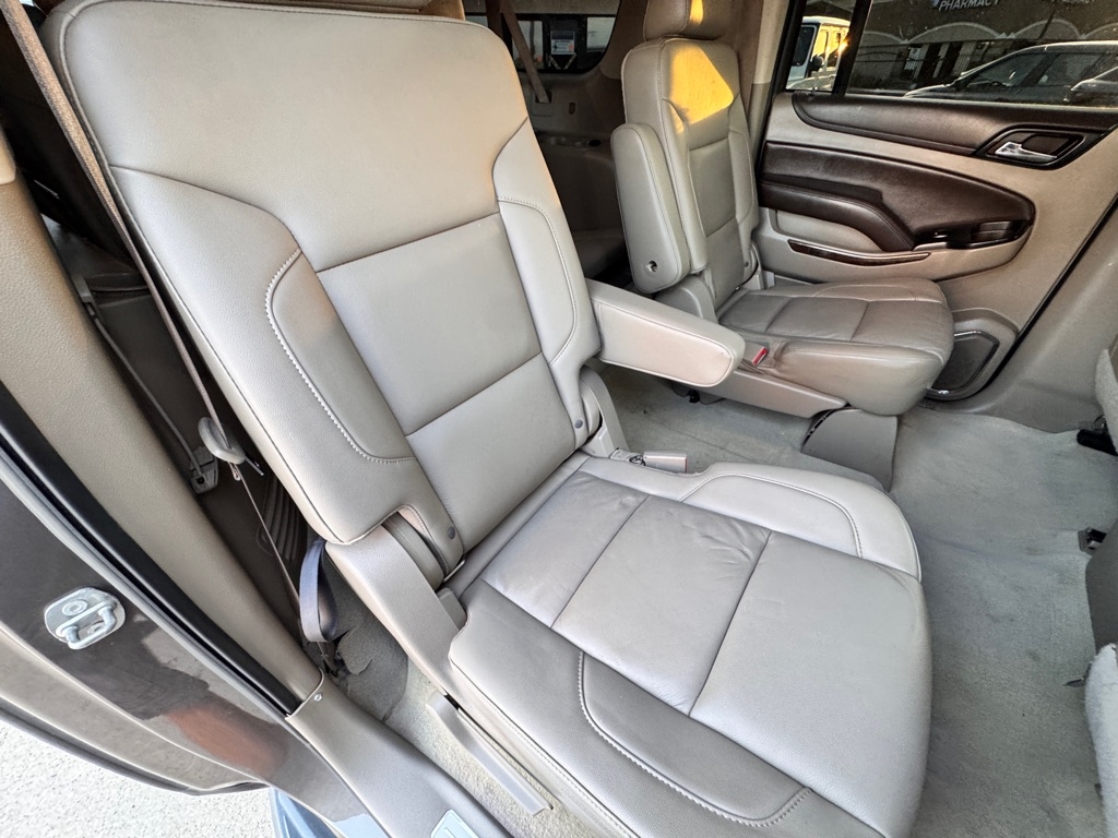 Chevrolet Suburban  2016