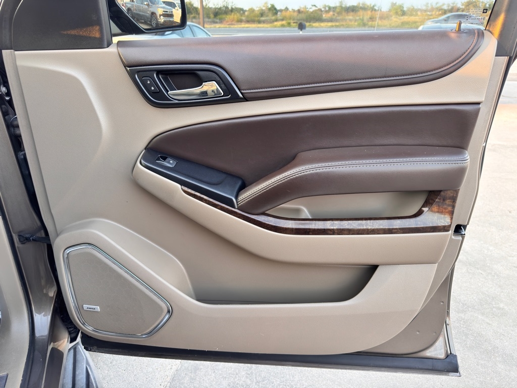 Chevrolet Suburban  2016