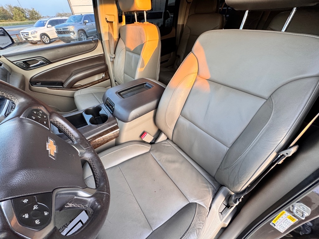 Chevrolet Suburban  2016