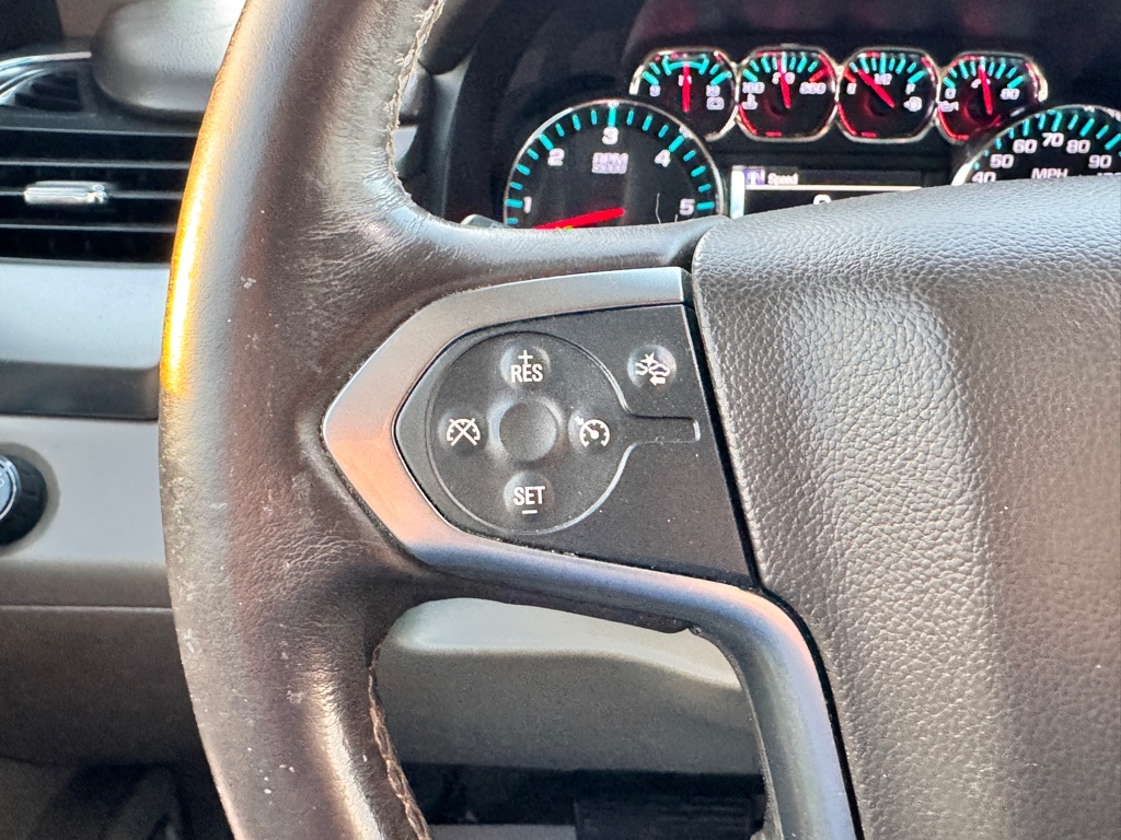 Chevrolet Suburban  2016