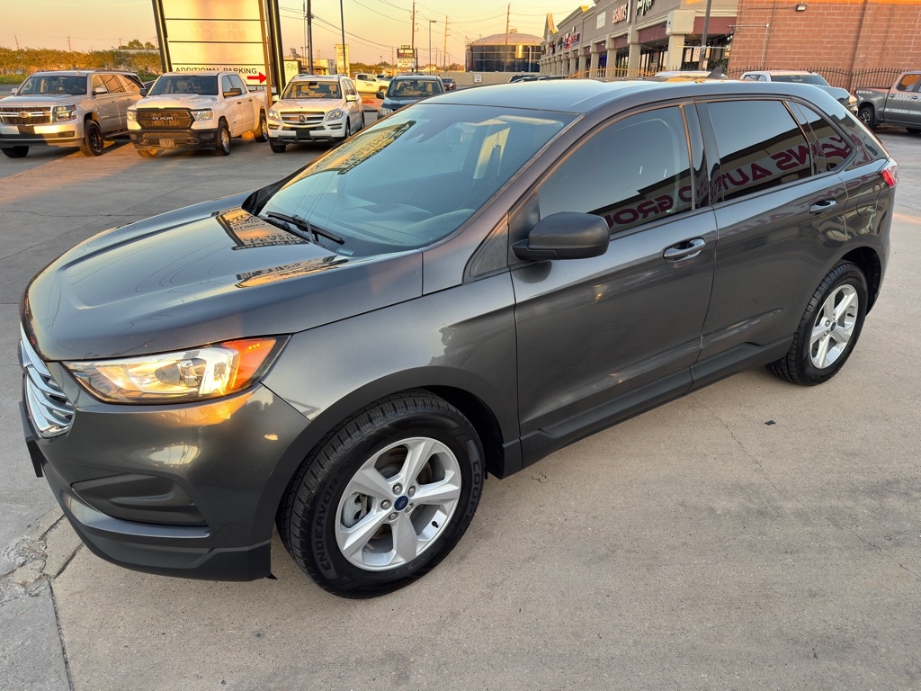 2020 Ford Edge SE photo 7