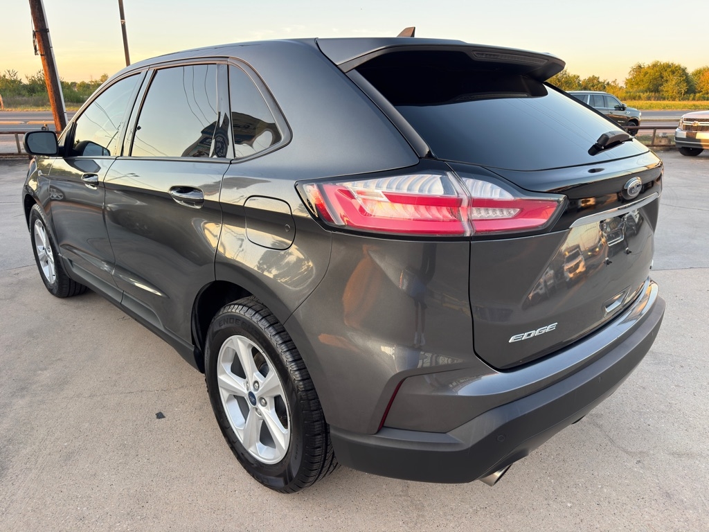 2020 Ford Edge SE photo 9