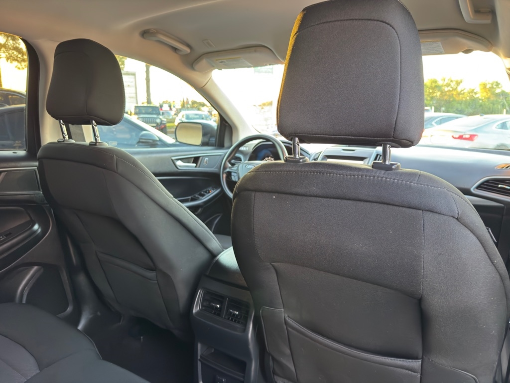 2020 Ford Edge SE photo 19