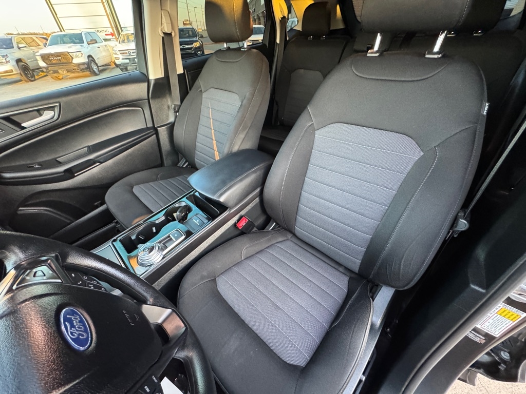 2020 Ford Edge SE photo 24