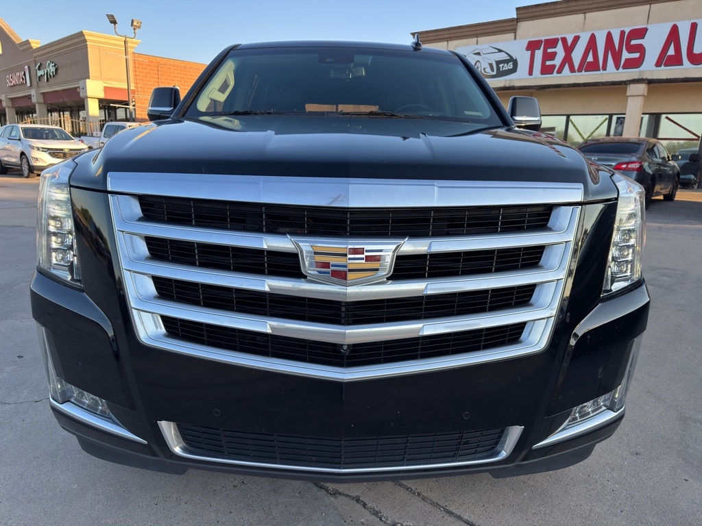 2019 Cadillac Escalade ESV Luxury photo 4