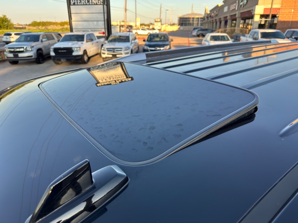 2019 Cadillac Escalade ESV Luxury photo 14