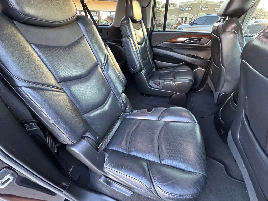 2019 Cadillac Escalade ESV Luxury photo 20
