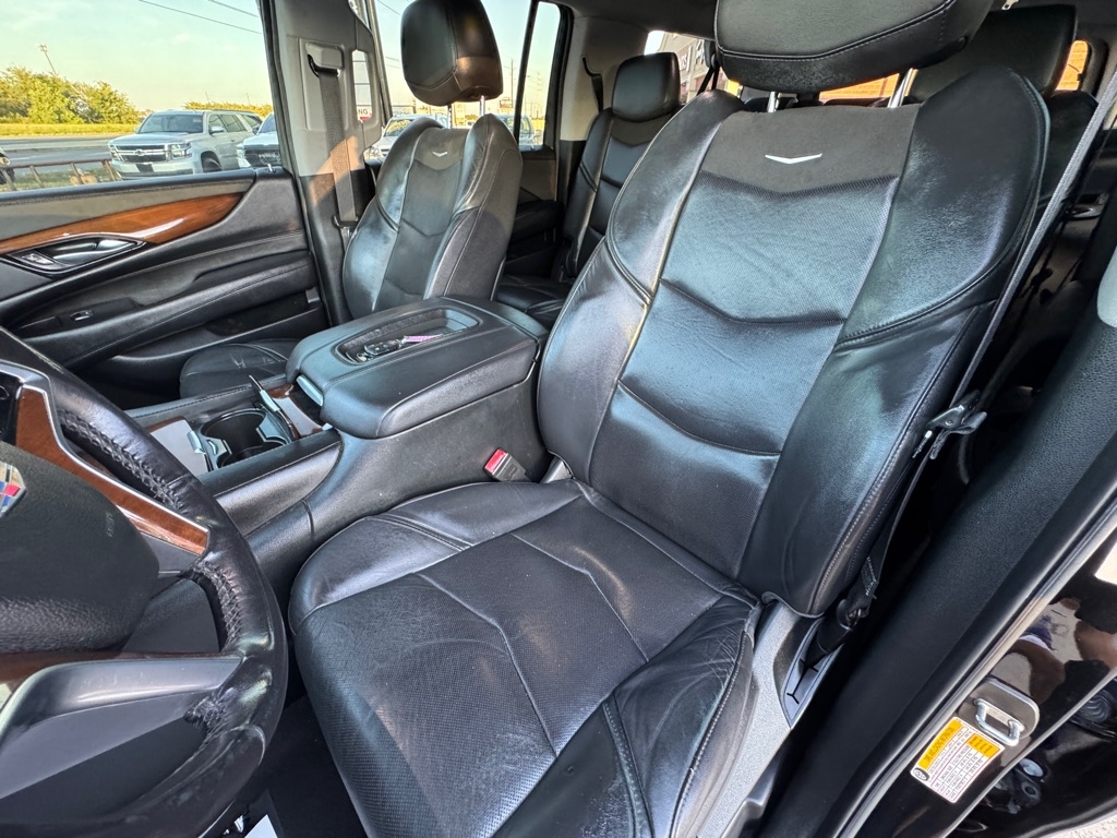 2019 Cadillac Escalade ESV Luxury photo 27