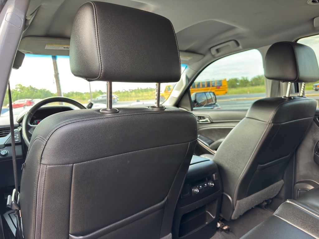 2020 Chevrolet Suburban LT photo 15