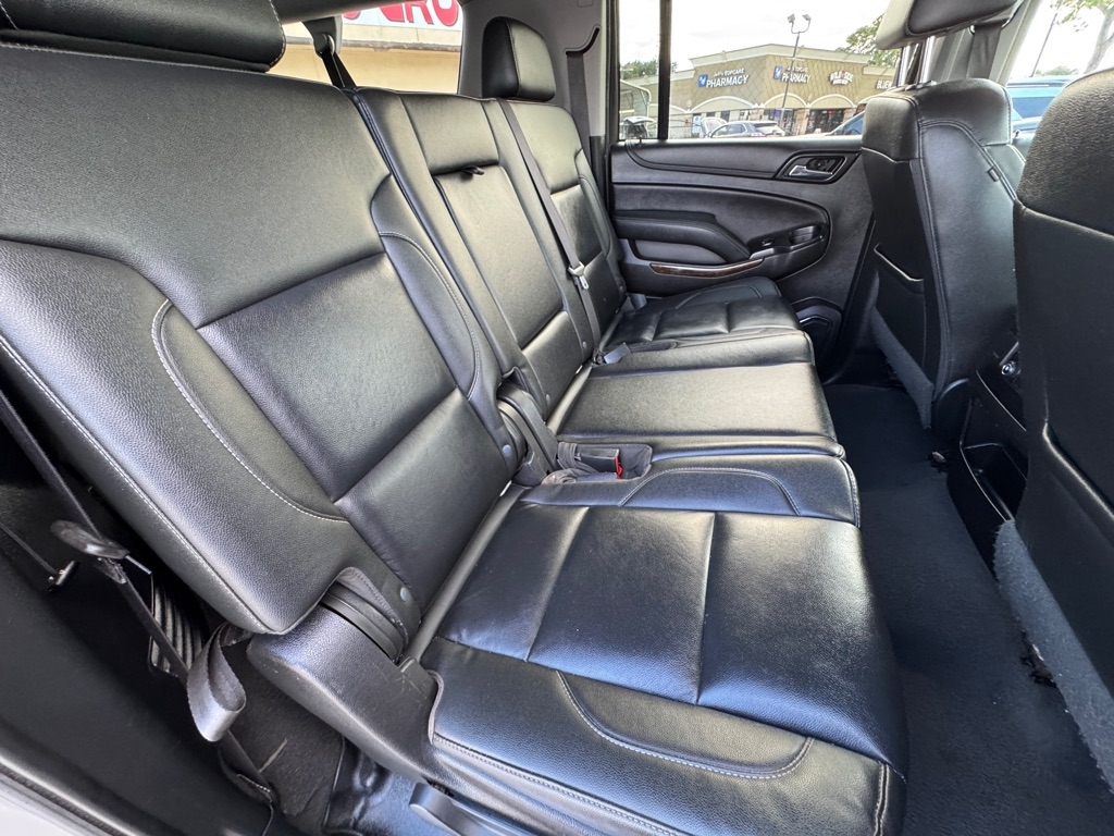 2020 Chevrolet Suburban LT photo 18