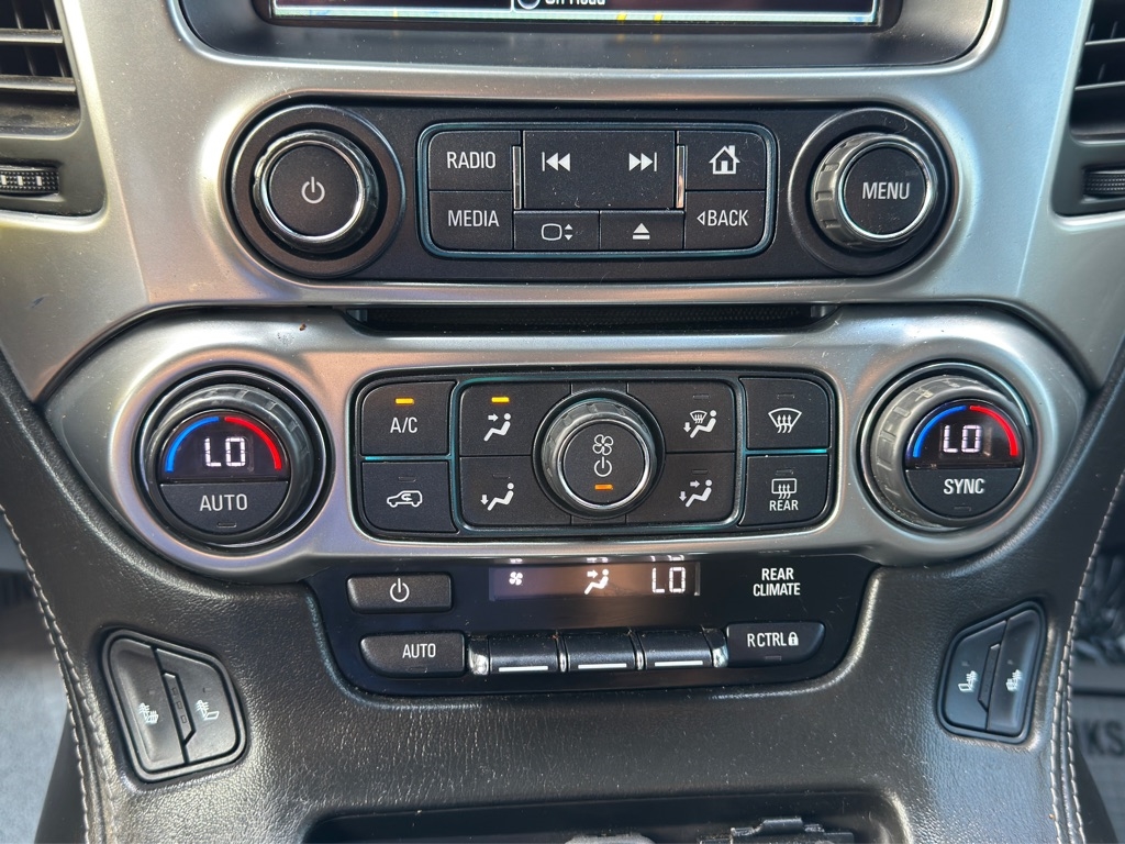 2020 Chevrolet Suburban LT photo 28