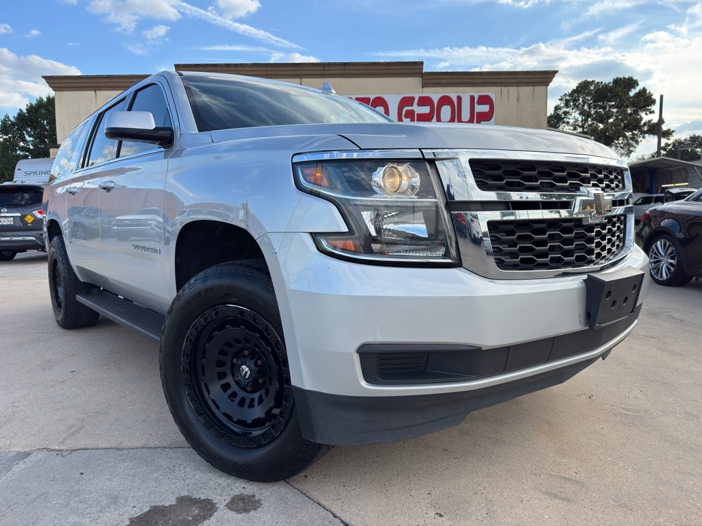 2020 Chevrolet Suburban LT photo 34